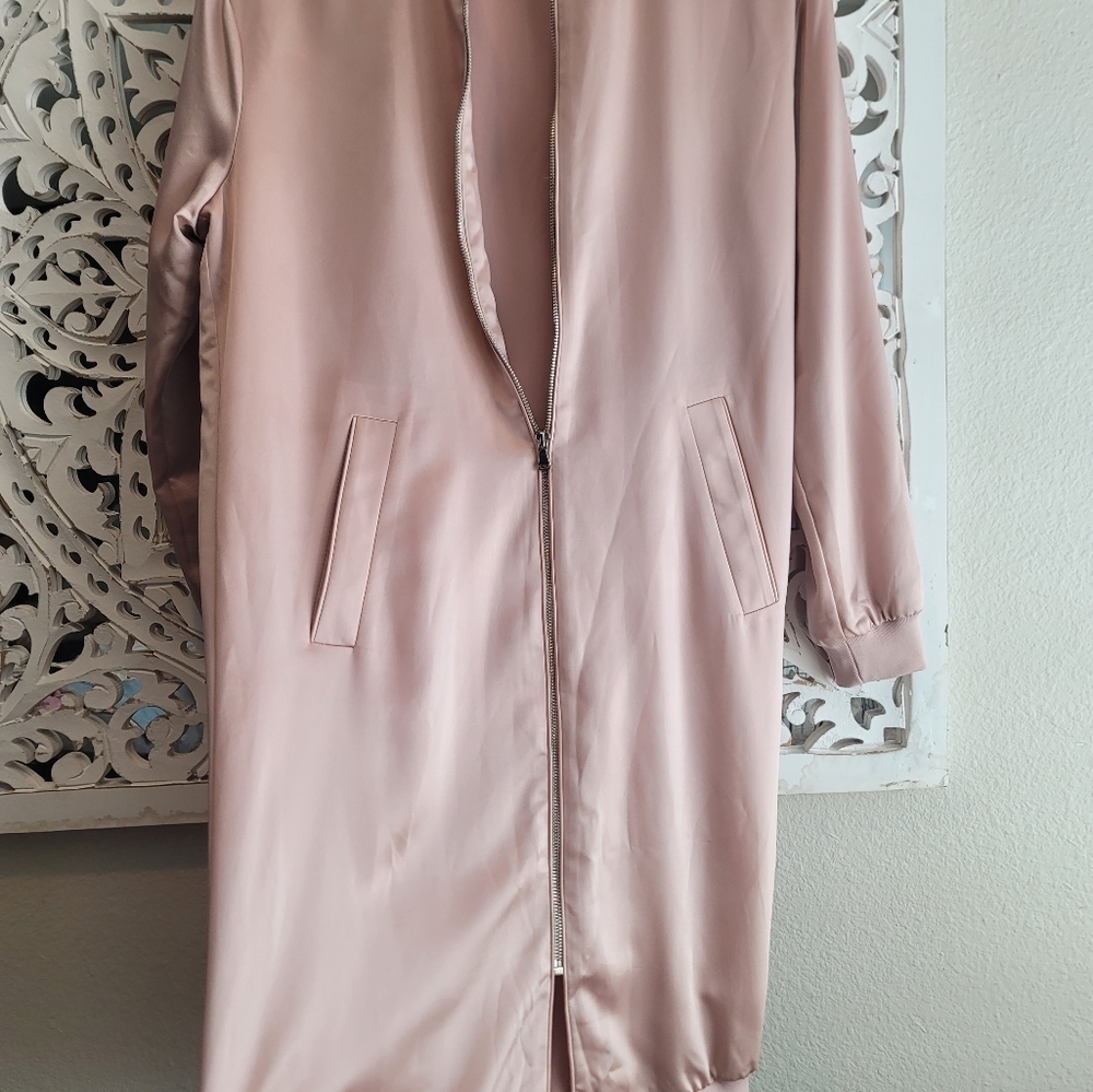 DAYA BY ZENDAYA ELEGANT SATIN DRESS/JACKET IN  SOFT PINK WOMENS SIZE SMALL - Picture 16 of 16